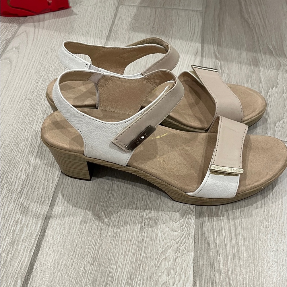 NAOT Women’s Sandals Podiatrist Approved White, Beige, Gold-Size 41-US 10 - Picture 8 of 11